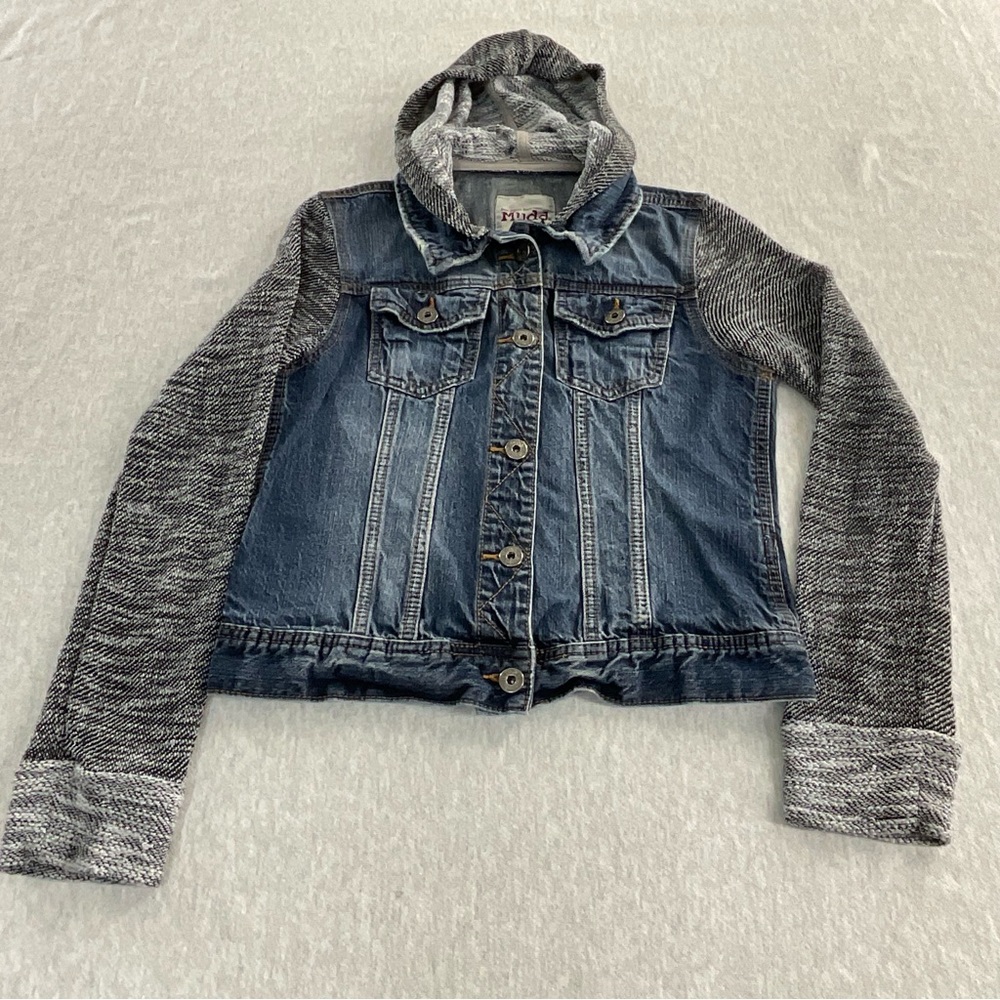 VINTAGE MUDD HOODED BIG GIRLS JEANS JACKET SIZE: MEDIUM COLOR: BLUE BLACK WHITE